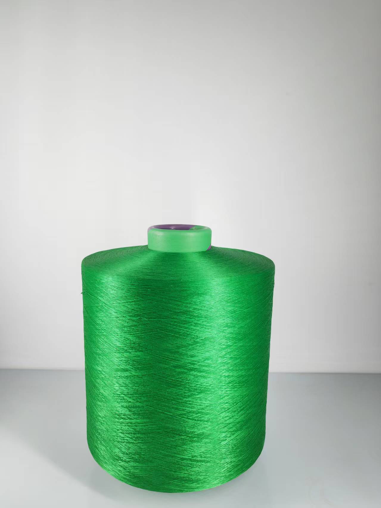 Heet verkopen polyester garen voor stoffen